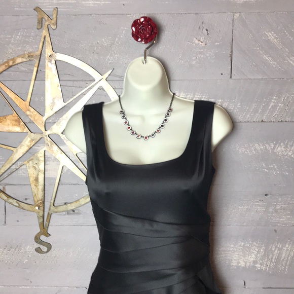 🔥 Gorgeous New Maxandcleo formal dress - Picture 2 of 8